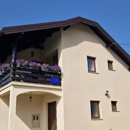 House Boketto Hotel Korenica Ngoại thất bức ảnh