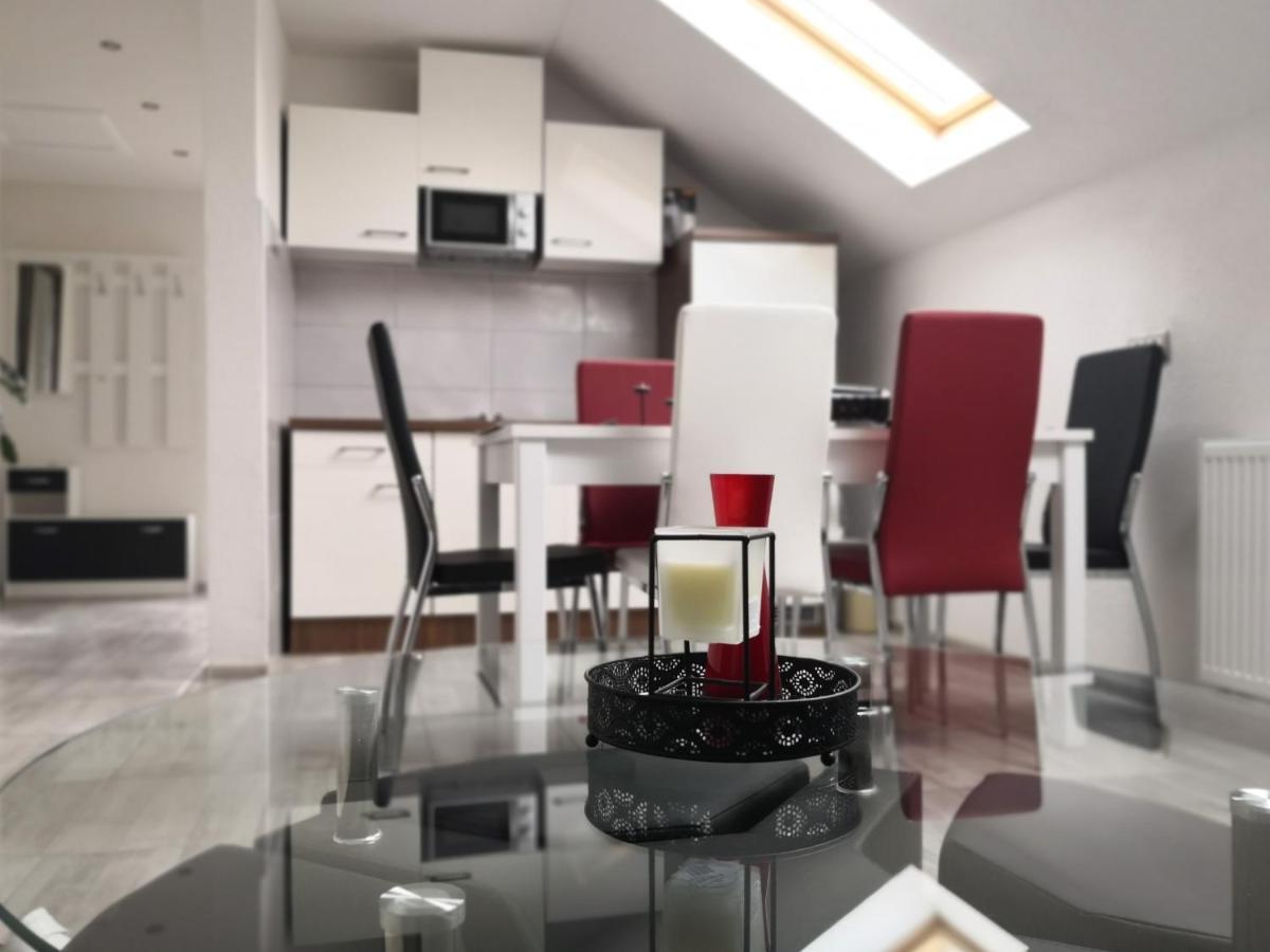 House Boketto Hotel Korenica Ngoại thất bức ảnh